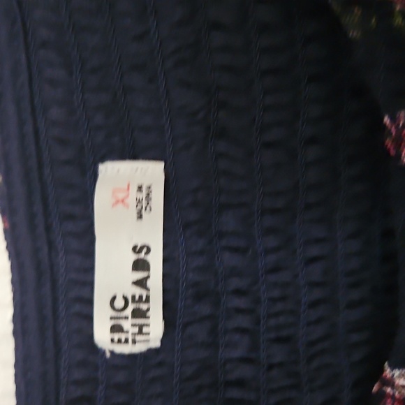 Epic Threads Navy Blue Floral Dress Sz XL 14-16 Lined Sheer Sleeves - Picture 3 of 5